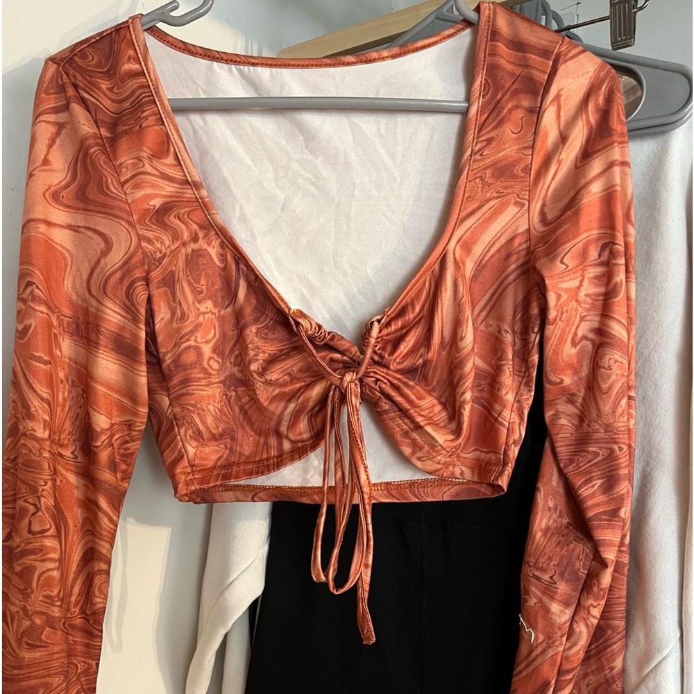 Orange going out top